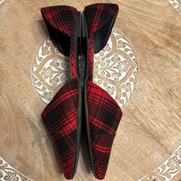 Chinese Laundry Easy Does It Ballet Flats - Picture 2 of 13